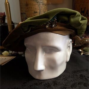 Vintage Velvet Beret Women's Green Beige Rhinestone Brooch Renaissance Medieval